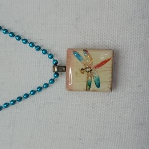 NWOT Dragonfly Necklace
